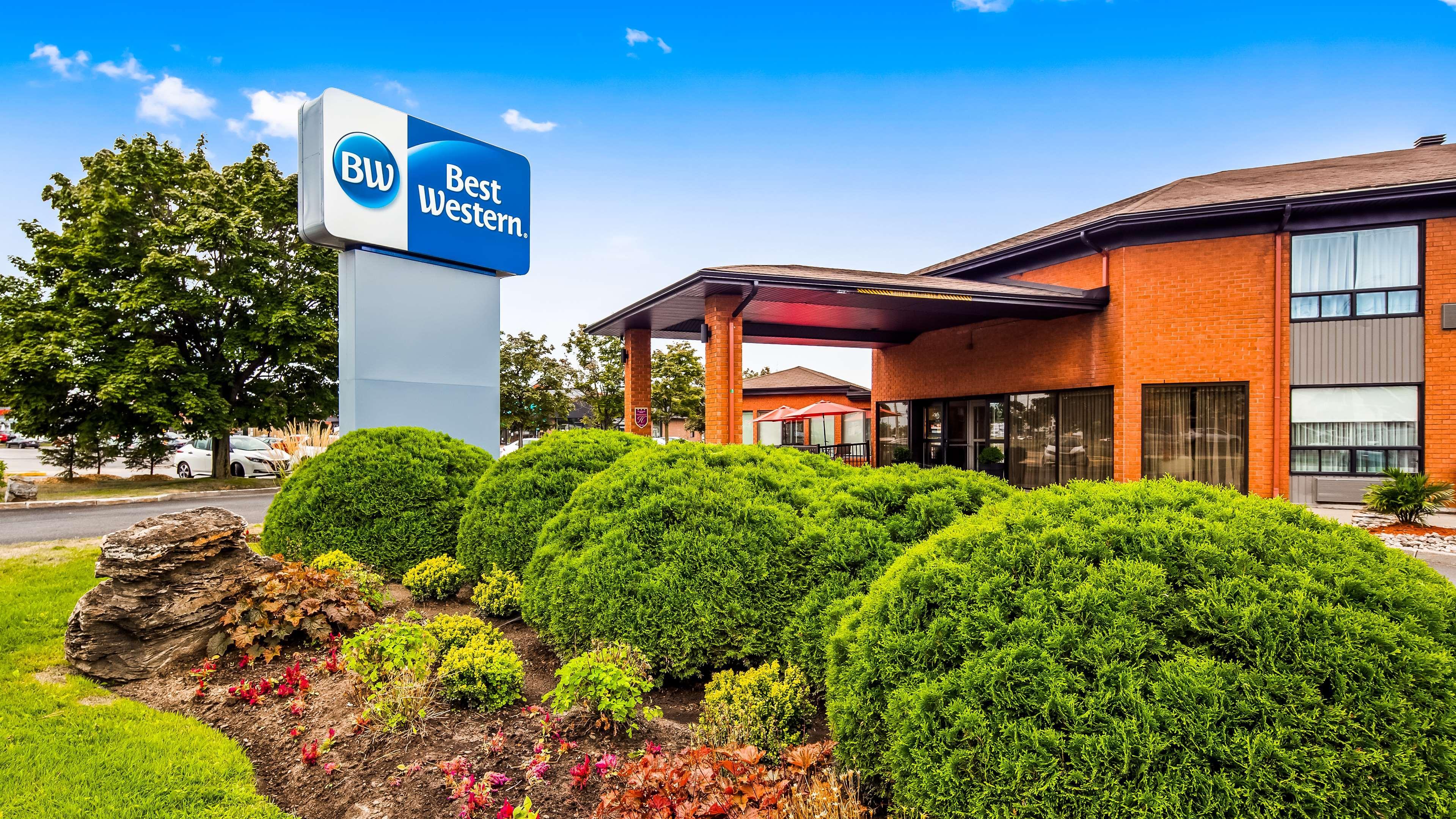 Best Western Hotel Brossard Exterior photo