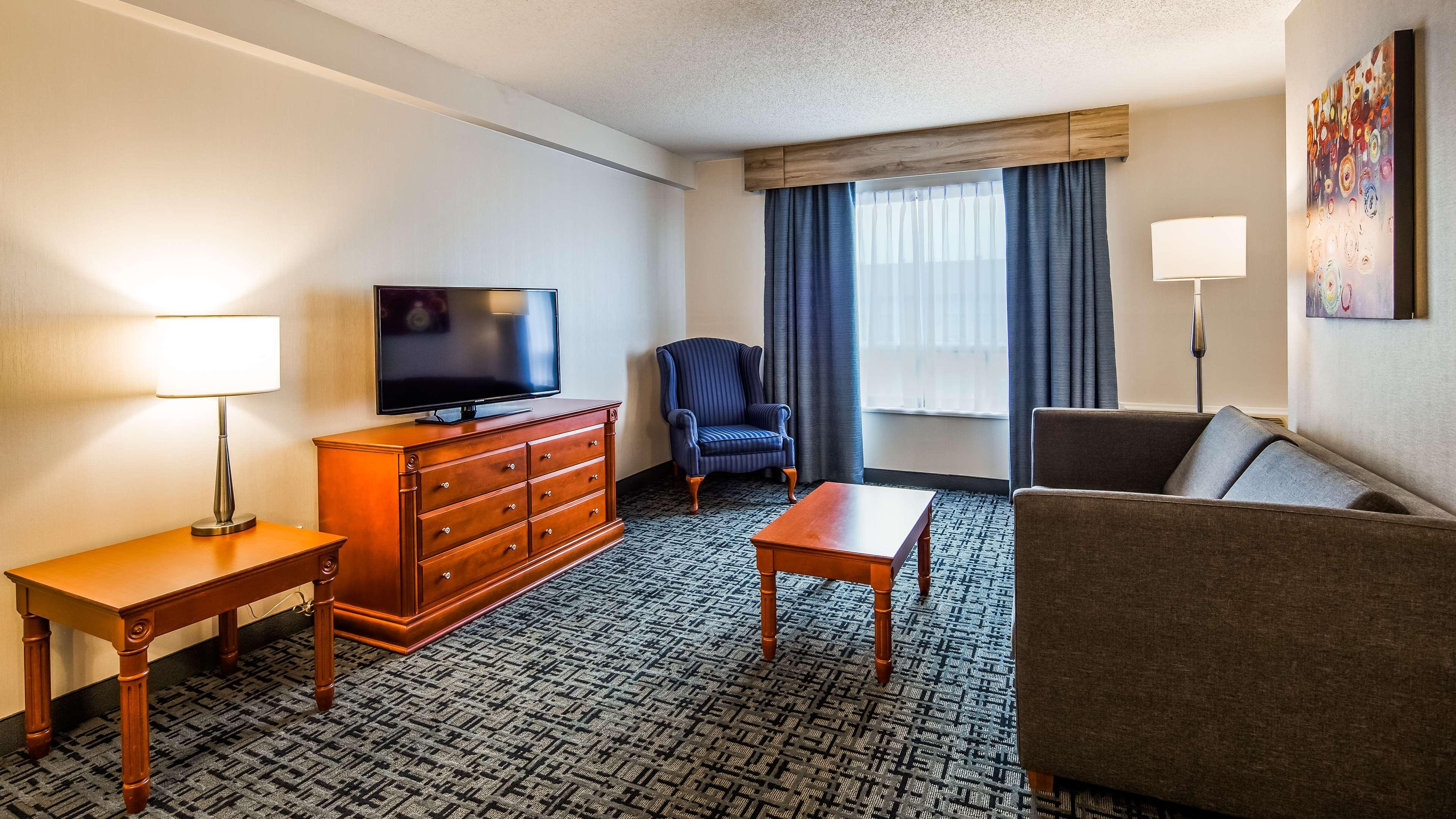 Best Western Hotel Brossard Exterior photo